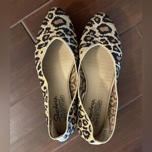 Skechers Women's Cleo Claw-Some Ballet Flat Pointed Toe Woven